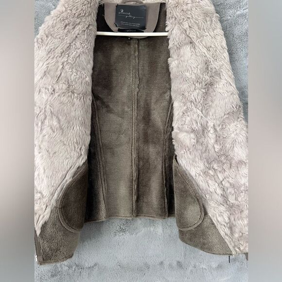 EUC Goosecraft Gallery Women's Gray Faux Fur Collar Jacket Size Small Gallery048 - Picture 6 of 13